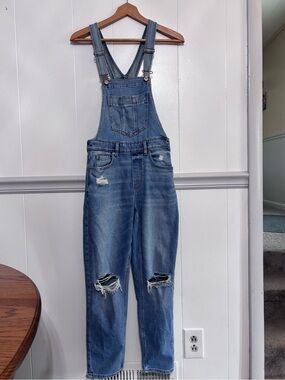 American Eagle Outfitters Light Blue Denim Jeans